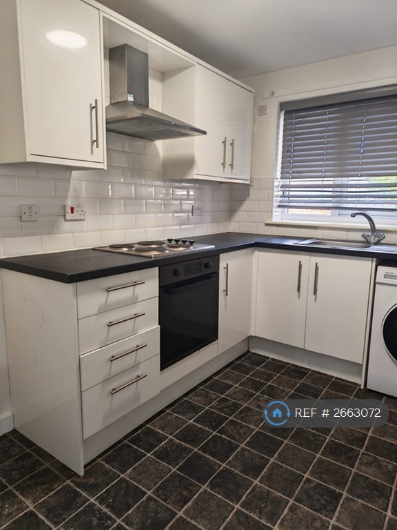 1 bedroom flat in Langley Mere, Forest Hall, Newcastle Upon Tyne, NE12 (1 bed) (#2663072)