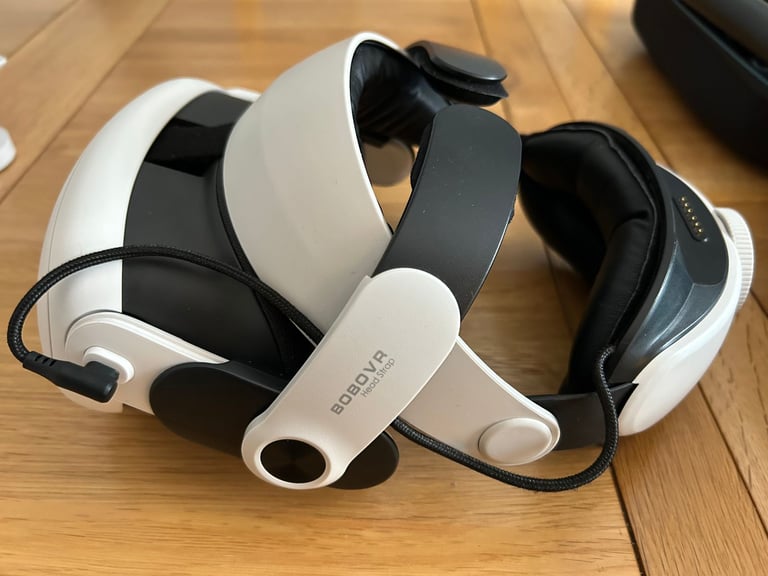Meta Quest 3 512GB + Accessories