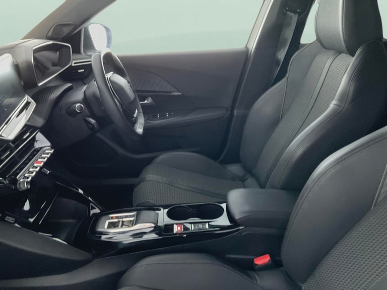 2023 Peugeot E-2008 50kWh GT SUV 5dr Electric Auto (7kW Charger) (136 ps) - LED - REVERSE CAM - S...