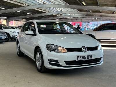 2015 Volkswagen Golf 1.4 TSI Match 5dr ++ 9 SERVICES / CAMBELT / ULEZ / DAB ++ HATCHBACK Petrol M...