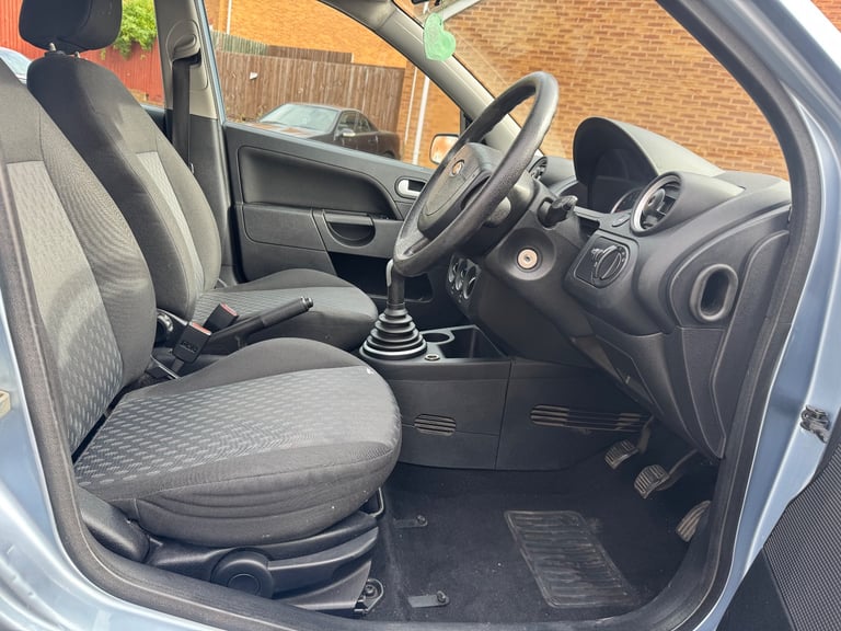 2005 (55) Ford Fiesta 1.4 Zetec Climate Hatchback 5dr Petrol Manual 12 Months Mot