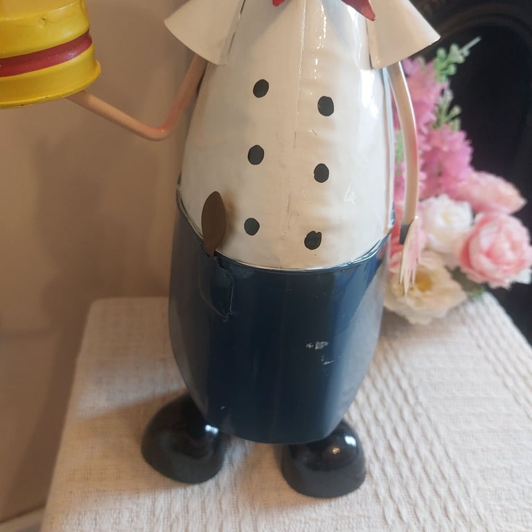 Novelty Metal Chef Baker Kitchen Or Garden Ornament 