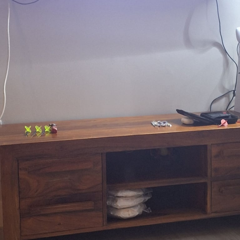 Tv unit 