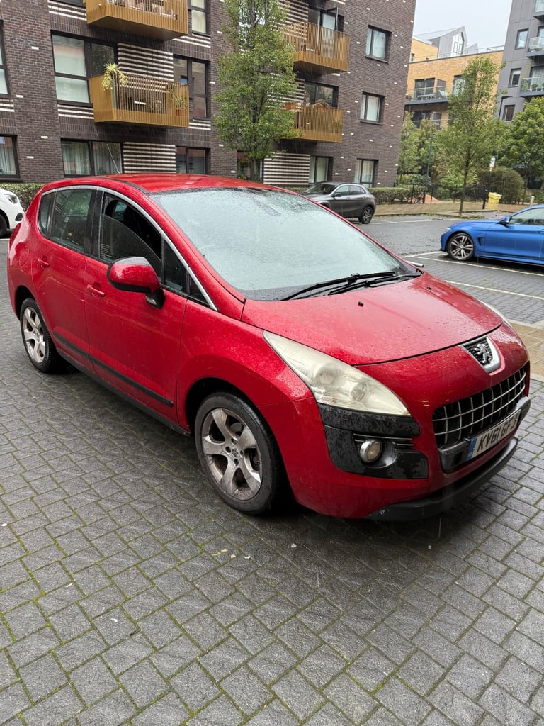 Peugeot, 3008, Hatchback, 2012, Manual, 1598 (cc), 5 doors