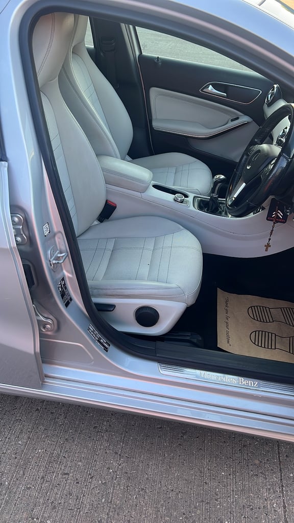 Mercedes-Benz, A CLASS, Hatchback, 2014, Manual, 1461 (cc), 5 doors