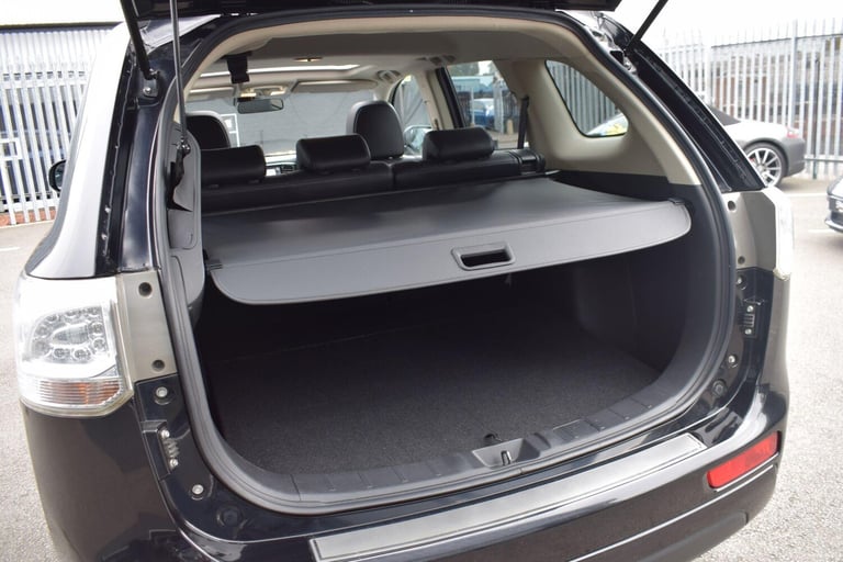 2015 Mitsubishi Outlander 2.0h 12kWh GX4hs CVT 4WD Euro 5 (s/s) 5dr ESTATE Petrol/Electric Hybrid...