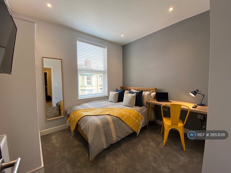6 bedroom house in Nicander Road, Liverpool, L18 (6 bed) (#2653139)
