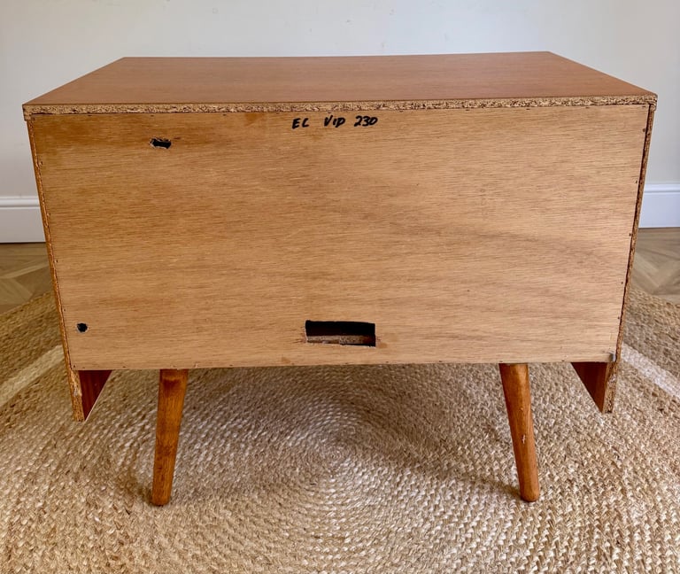 Mid century modern style vintage retro tv media hifi sideboard unit 