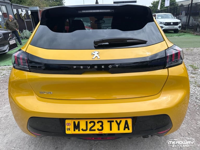 2023 Peugeot 208 1.2 PureTech Allure Premium + EAT Euro 6 (s/s) 5dr HATCHBACK Petrol Automatic