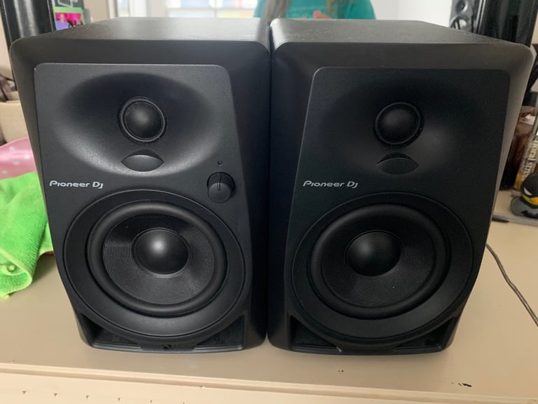 image for Pioneer DJ DM 40D speakers 