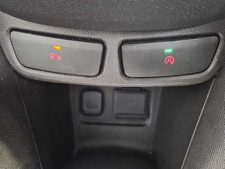 2015 Vauxhall Mokka 1.6i Tech Line 5dr HATCHBACK PETROL Manual