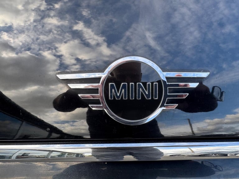 2019 MINI Hatch 1.5 Cooper Classic Hatchback 3dr Petrol Manual Euro 6 (s/s) (136 ps) HATCHBACK Pe...