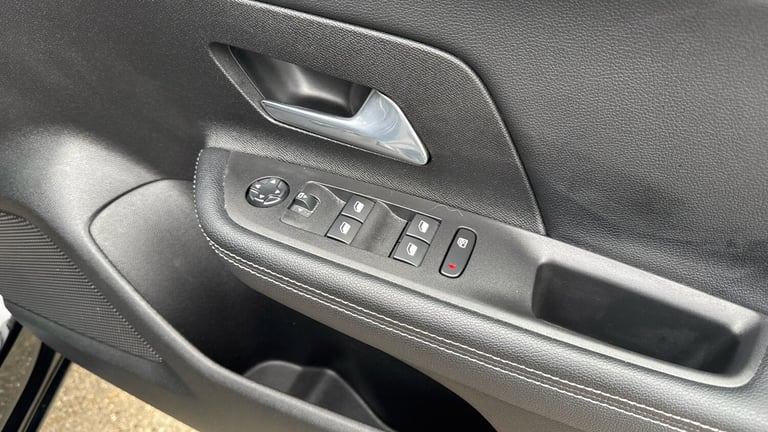 2022 Vauxhall Mokka 1.2 Turbo 100 SRi Premium 5dr Petrol Hatchback Hatchback Petrol Manual