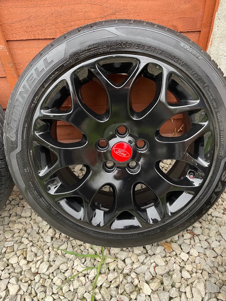 Ford 17 in Focus / Transit Connect / Jaguar Volvo Alloys & Tyres x4
