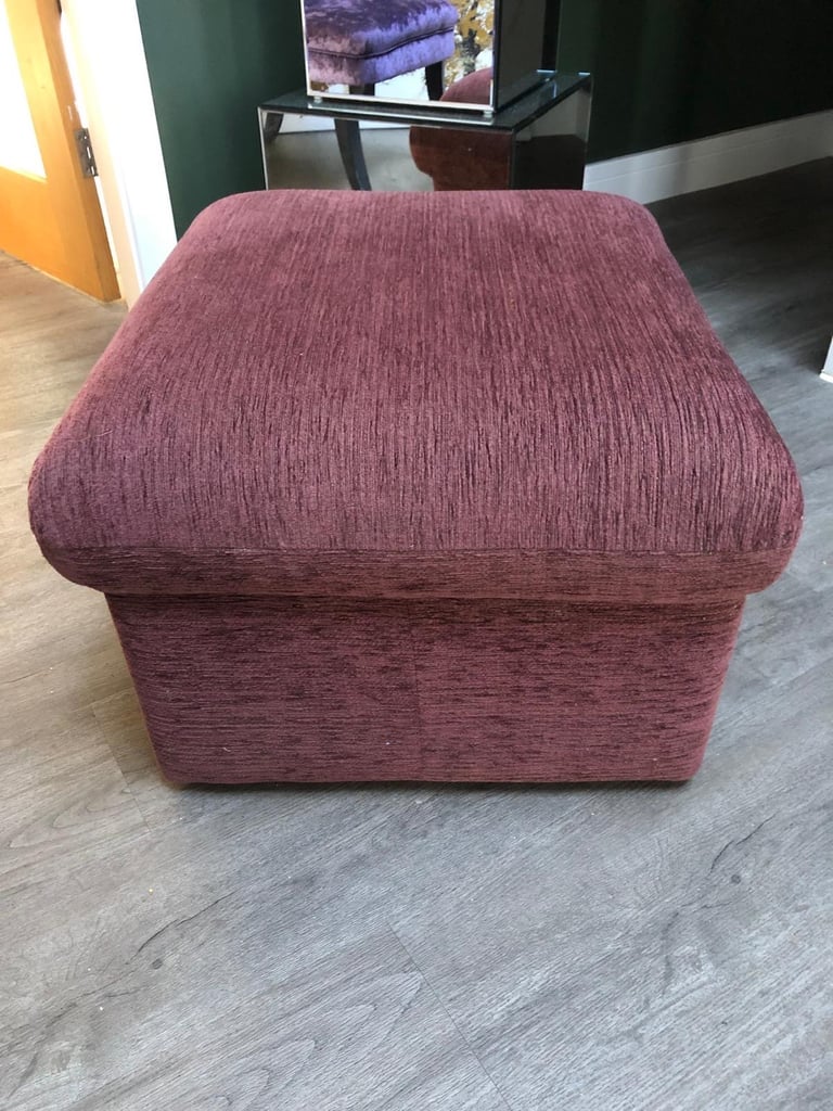 ✅Sherborne Footstool In Burgundy With Wheels✅