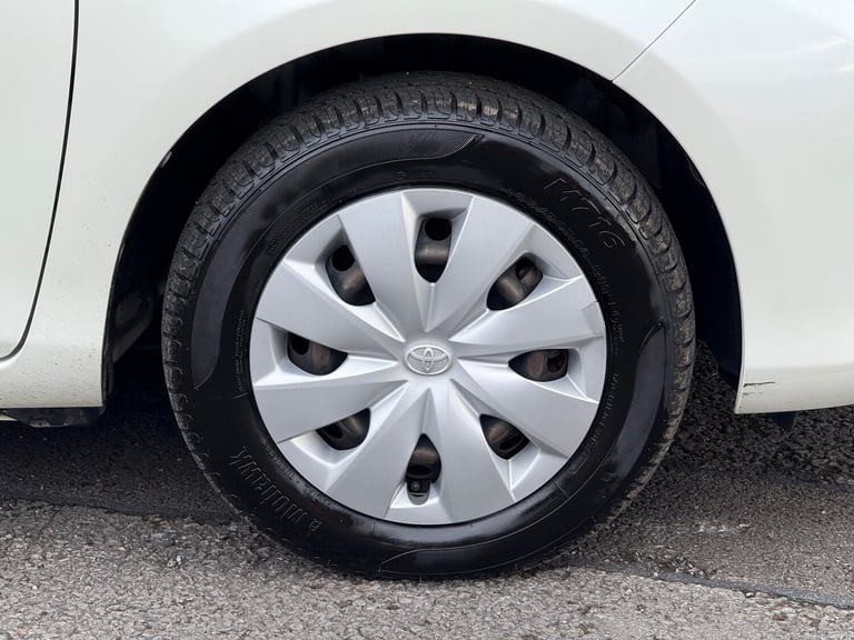 TOYOTA YARIS Active Auto ULEZ Low Milage