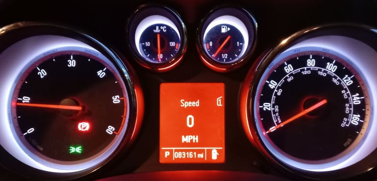 Vauxhall, ASTRA, Estate, 2012, Auto, Automatic, 1956 (cc), 5 doors, 2 Keys