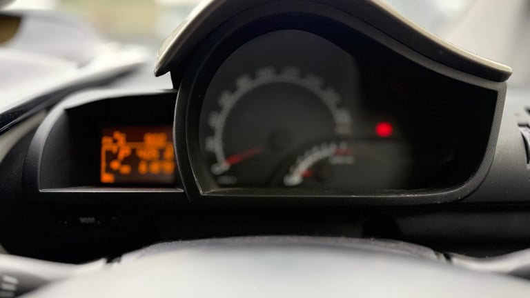 2013 Toyota iQ automatic 1.3 petrol