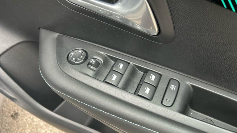2023 Peugeot 208 1.2 PureTech Allure Premium + Hatchback 5dr Petrol Manual Euro 6 (s/s) (100 Hatc...