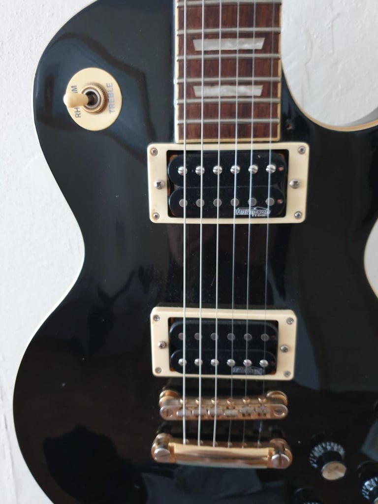 Les Paul V100 by Vintage