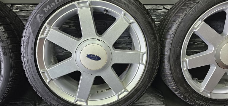 Ford Genuine 16 alloy wheels + 4 x tyres 195 45 16