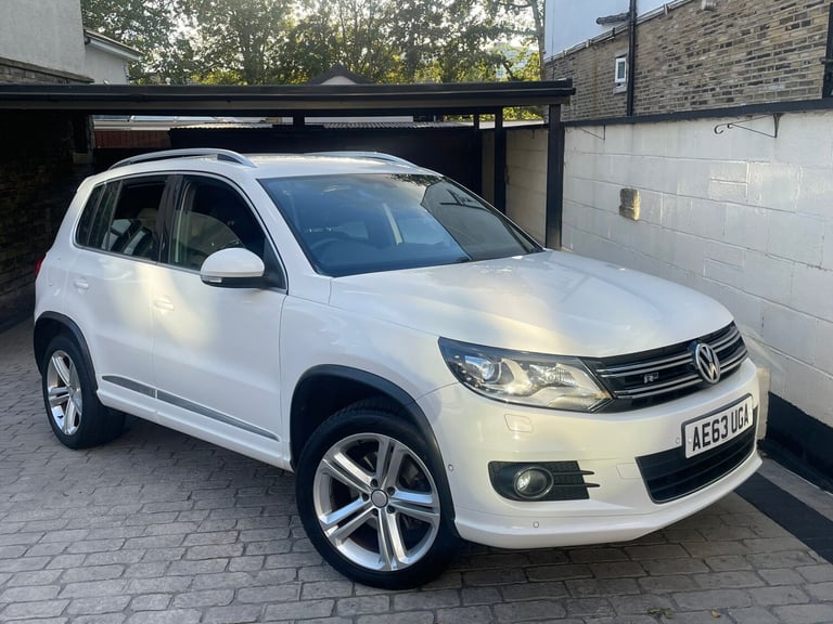 2013 Volkswagen Tiguan 2.0 TDi BlueMotion Tech R-Line 177 5dr DSG ESTATE Diesel Automatic
