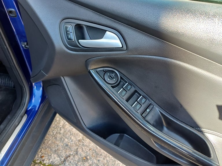 2015 Ford Focus 2.0 TDCi Titanium X 5dr HATCHBACK Diesel Manual