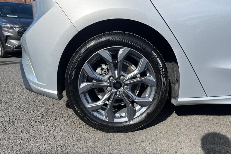 2024 Ford Focus 1.0 EcoBoost Hybrid mHEV ST-Line 5dr, Apple Car Play, Android Auto, Parking Hatch...