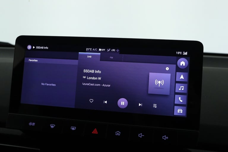 2024 MG MG4 180kW Trophy EV Extended Range 77kWh 5dr Auto Hatchback Electric Automatic