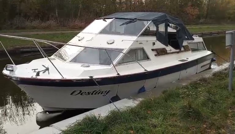 SEAMASTER 8 BROADS CRUISER BOAT