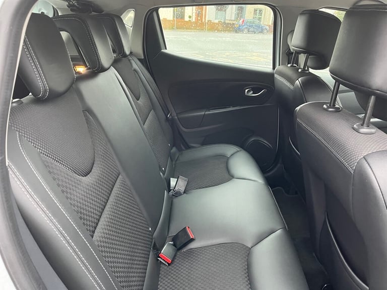 2017 Renault Clio 1.5 dCi 90 Dynamique S Nav 5dr Auto HATCHBACK DIESEL Automatic