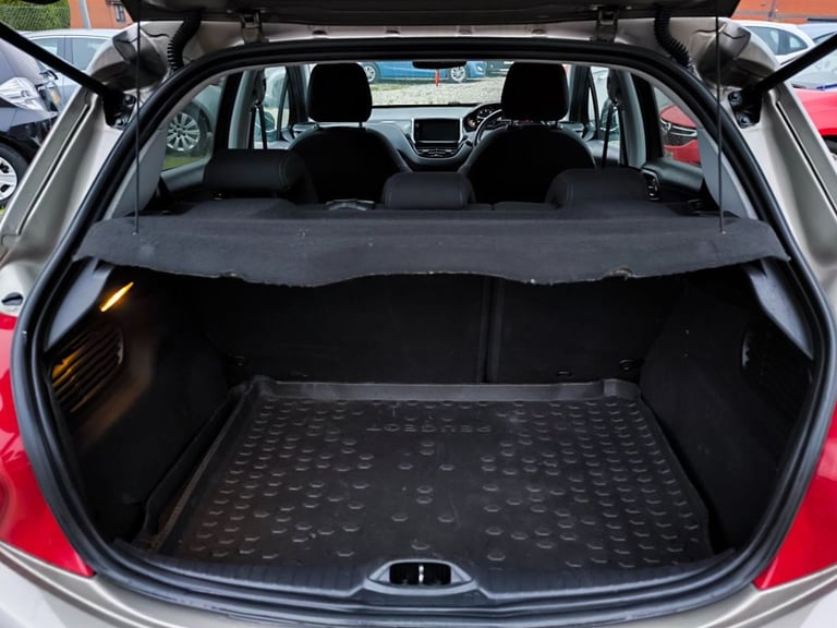 2013 13 PEUGEOT 208 1.6 E-HDI INTUITIVE 5D 92 BHP DIESEL
