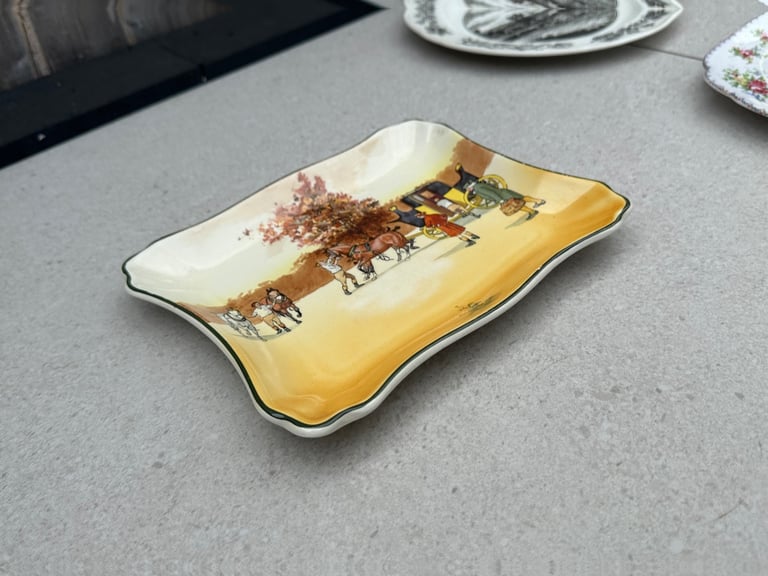 Rare Royal Doulton vintage Antique Dish Plate Coaching Days - 1923 Made In England