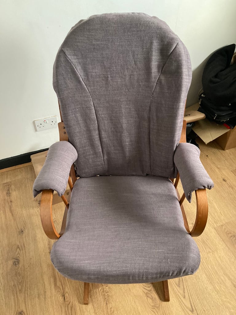 Gumtree nursing outlet chair