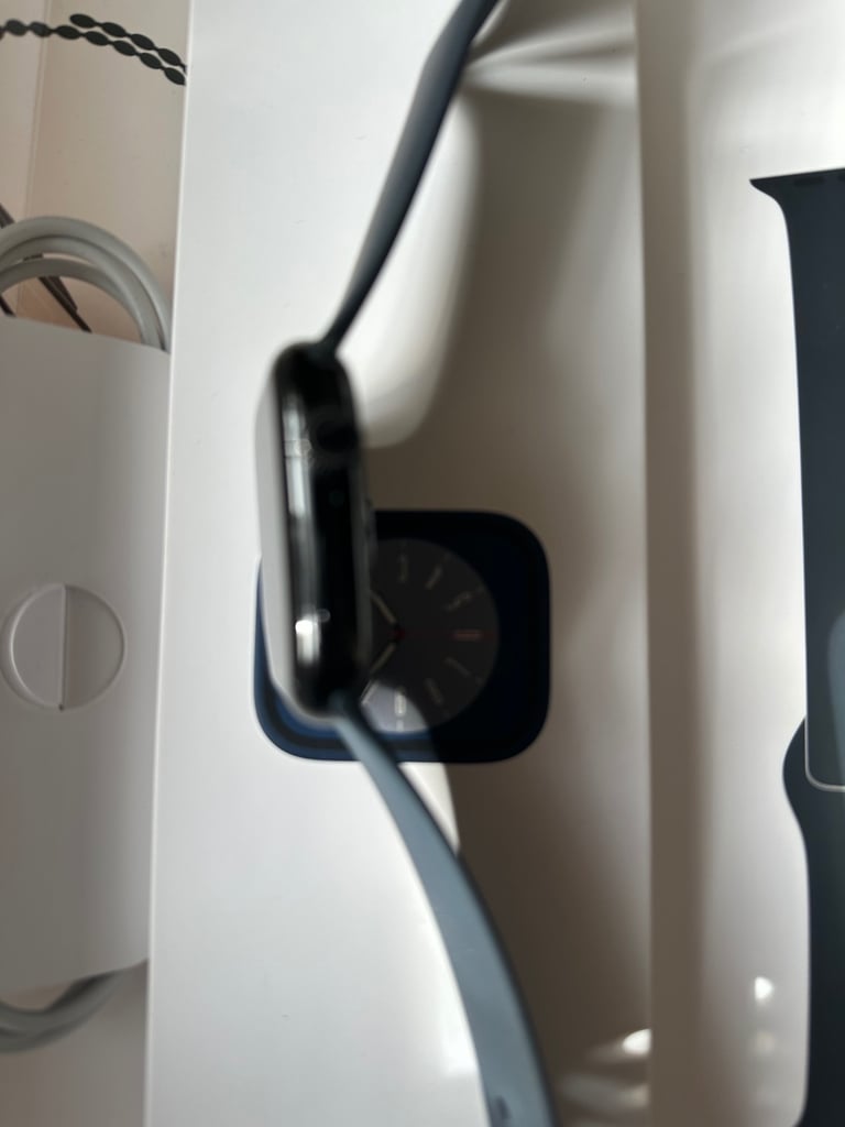 Apple Watch series 10 45MM Excellent condition 