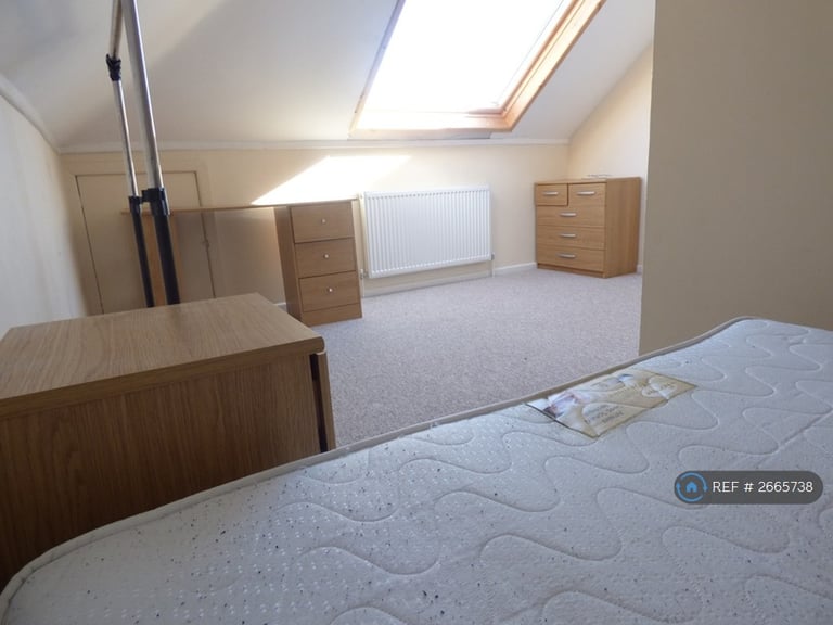 4 bedroom flat in Alma Road, Bournemouth, BH9 (4 bed) (#2665738)