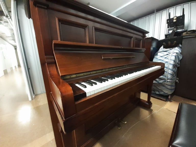 Bluthner Upright Piano in Rosewood *free tuning + matching stool* elegant piece