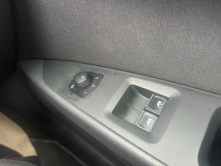  SEAT Leon 1.4 TSI FR Technology Sport Coupe 3dr Petrol Manual Euro 6 (s/s) (125 ps) Petrol Manual