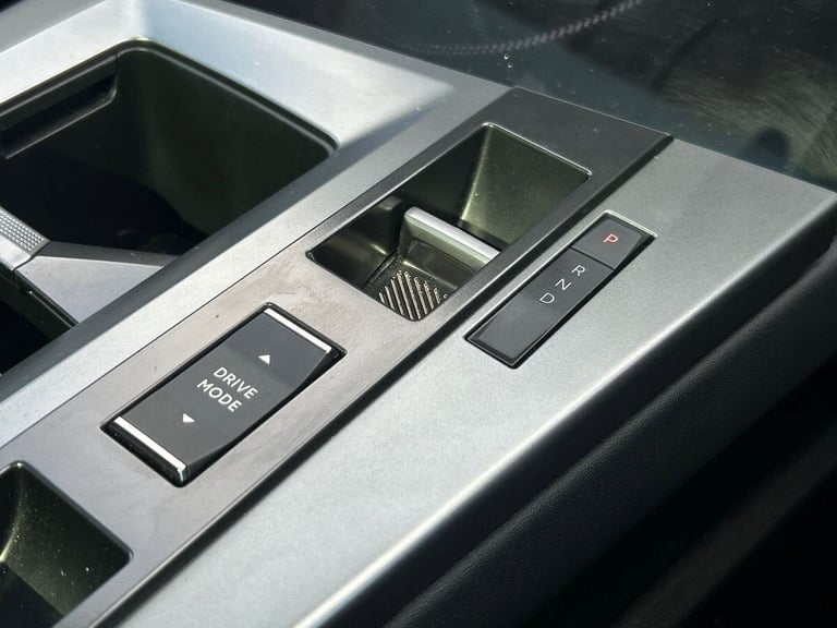  Vauxhall Grandland Electric 73kwh Ultimate Suv 5dr Electric Auto 213 Ps