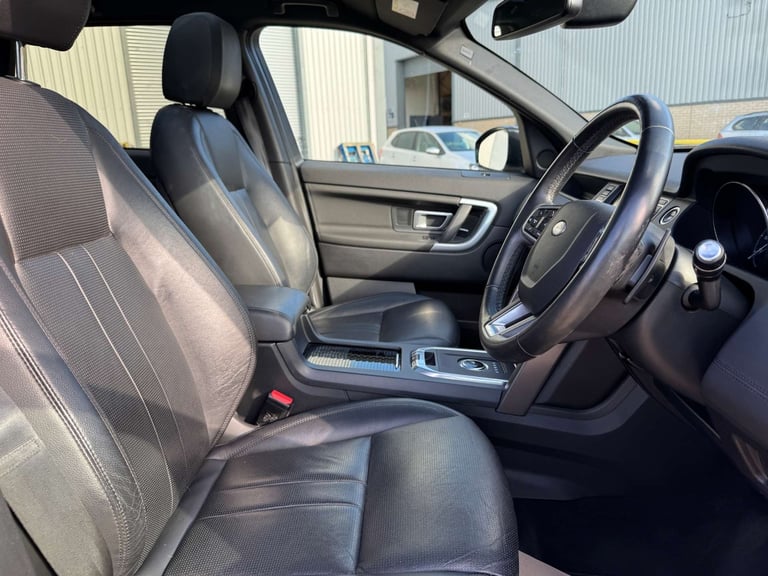 2019 Land Rover Discovery Sport 2.0 Discovery Sport Landmark TD4 Automatic 4WD 5dr - NATIONAL DEL...