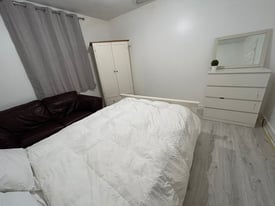 Comfortable room available on Gorgie Road