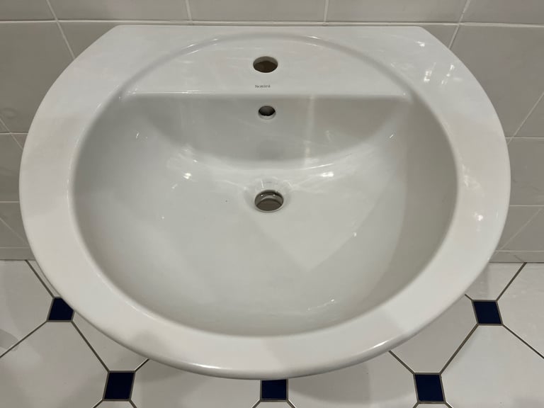 Sottini 60cm White Porcelain Pedestal Hand Basin