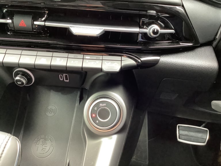 2023 Alfa Romeo Tonale 1.5 MHEV Ti 5dr Auto Hatchback Petrol Automatic