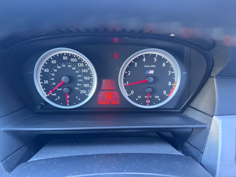 BMW, M5, Saloon, 2006, Semi-Auto, 4999 (cc), 4 doors