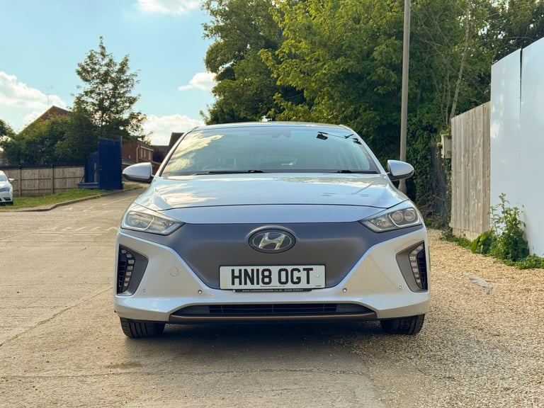 2018 Hyundai IONIQ 28kWh Premium SE Hatchback 5dr Electric Auto (120 ps) HATCHBACK Electric Autom...