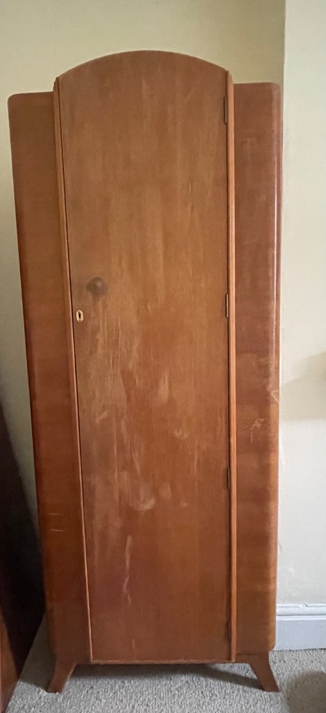 image for Free vintage wardrobe 
