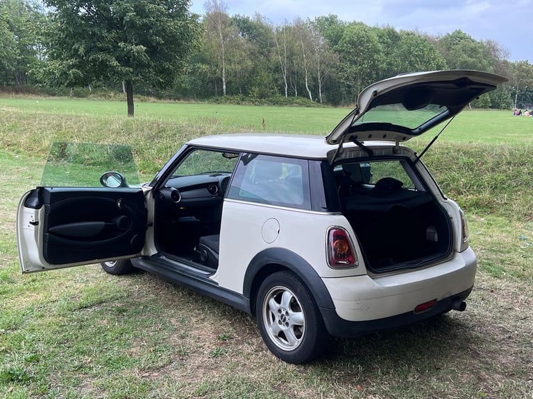 2008 MINI Hatch 1.4 One 3dr Auto HATCHBACK Petrol Automatic