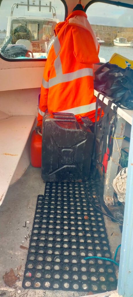 TaskForce 5.8 m Sea Fishing boat with 2 outboards and trailer