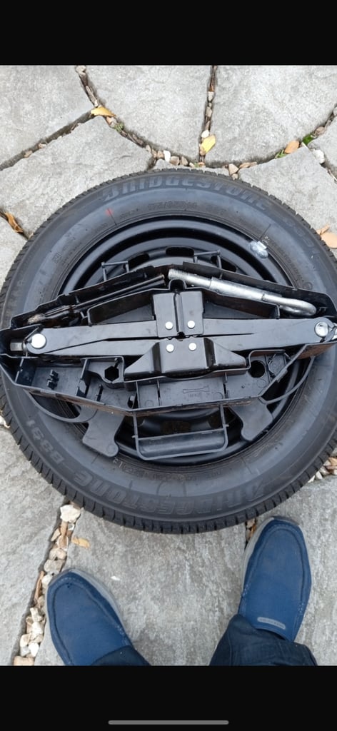 image for Feati 05 wheel and jack