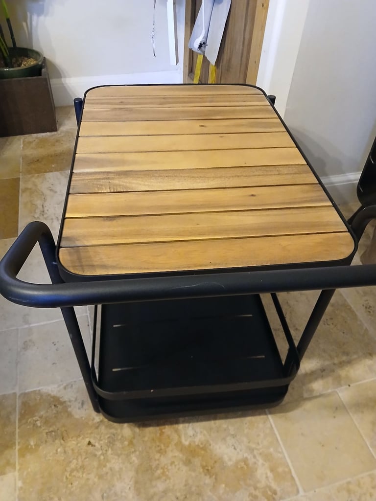 Drinks trolley